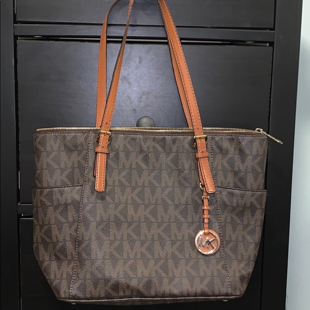 michael kors medium brown bag